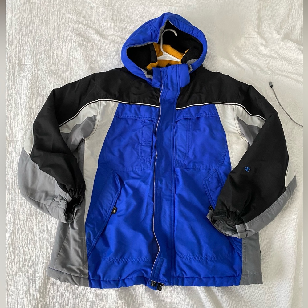 Champion heavy duty winter jacket with multiple pockets